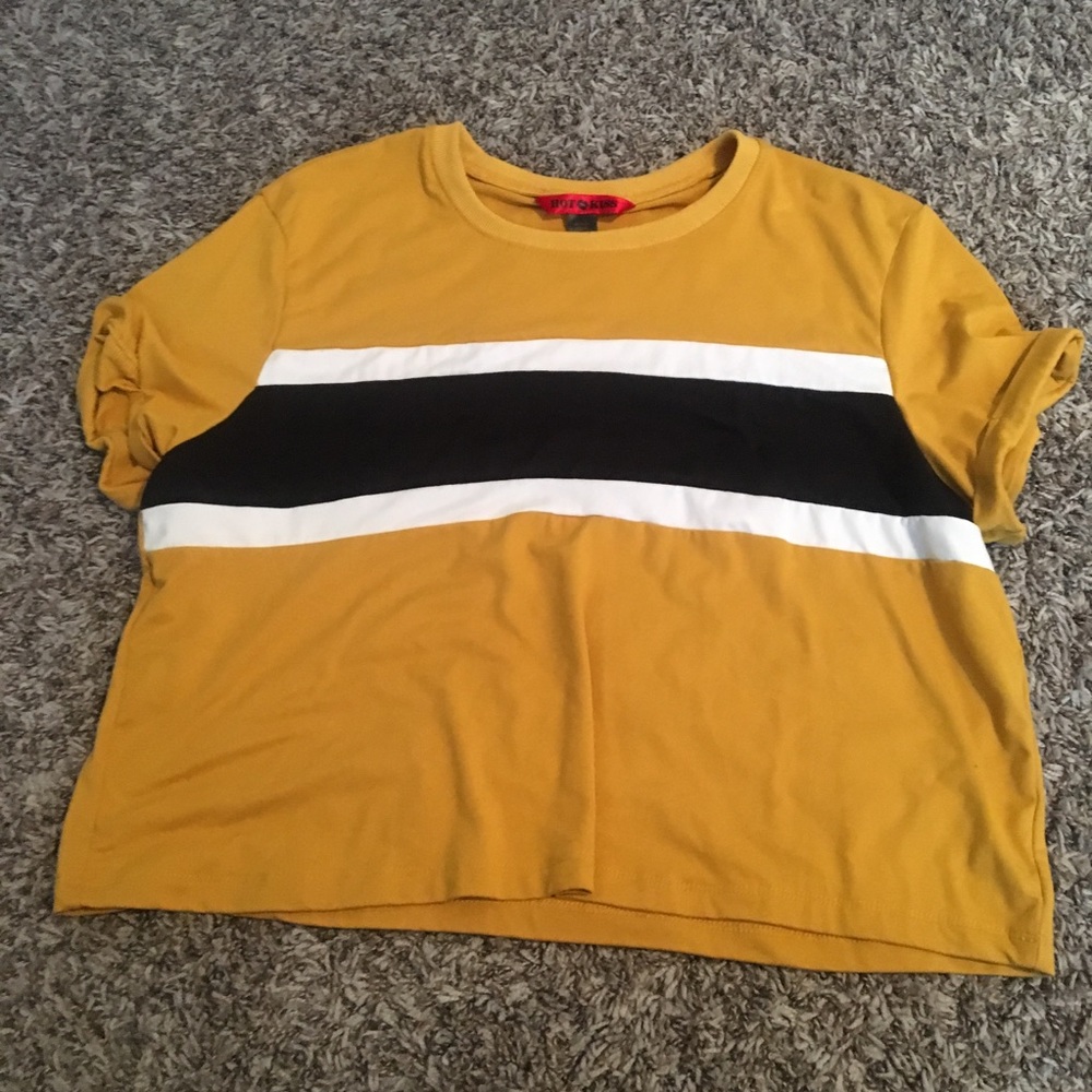 YELLOW TEE